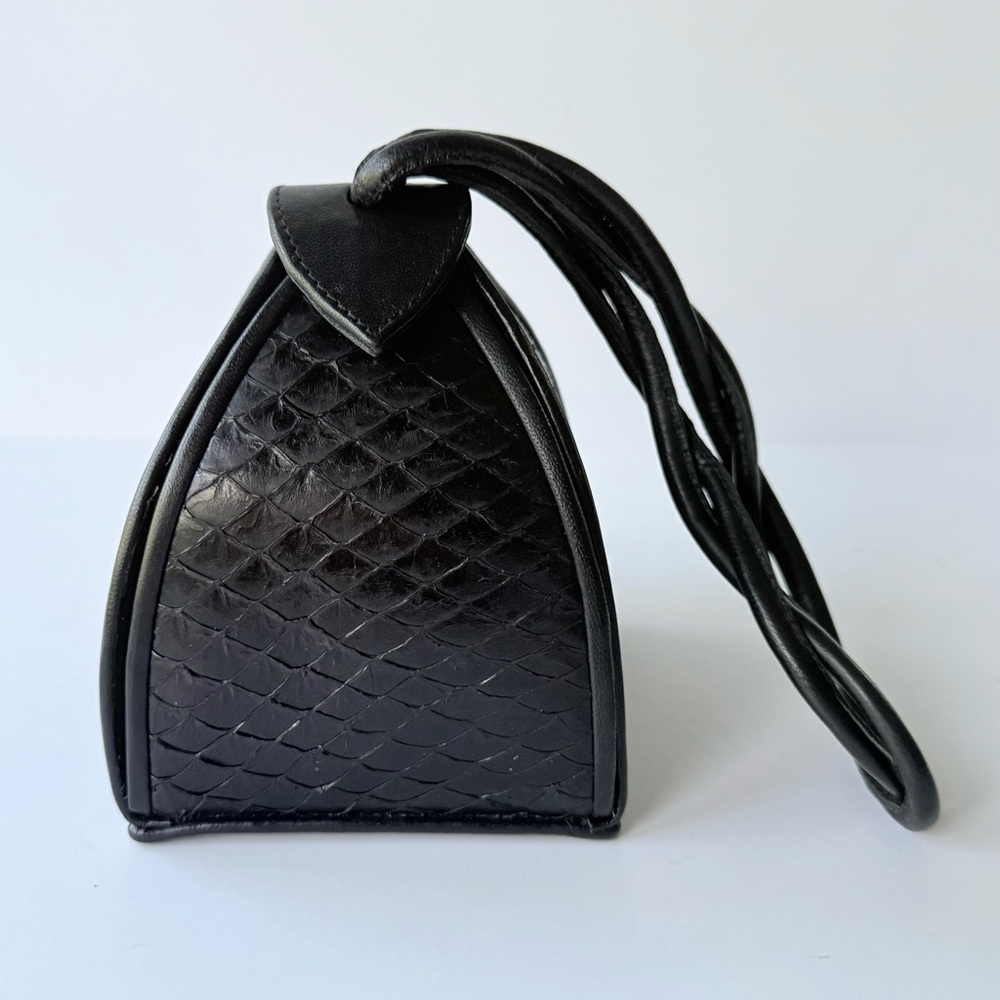 Vintage Sculptural Black Pyramid Exotic Fish Leather Box Handbag / Swing Clutch - Picture 4 of 14